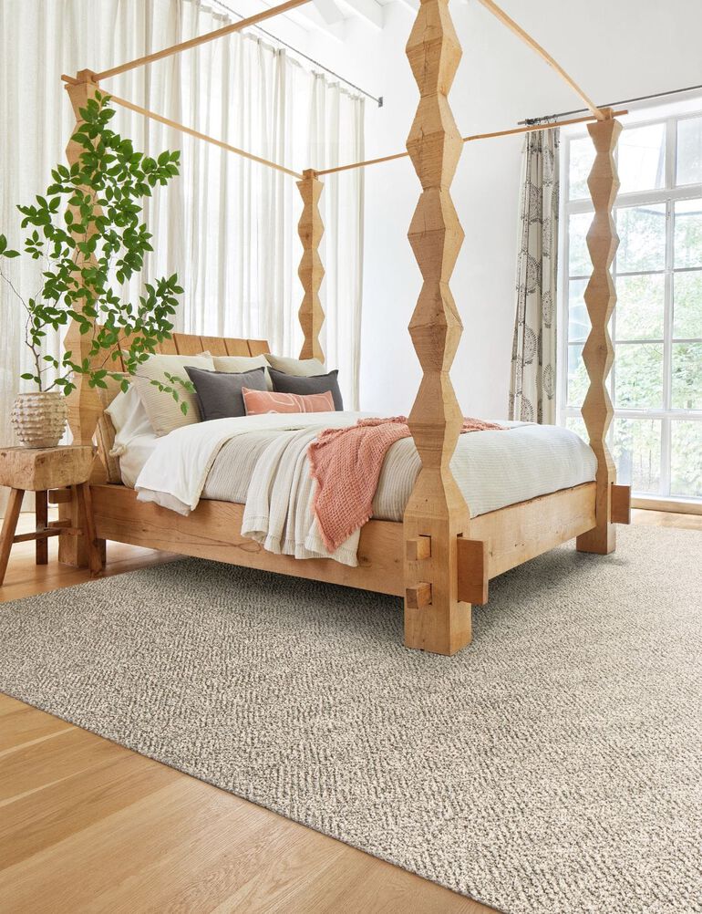 NEW FLOR Knotting Hem bedroom area rug shown in Pearl/Grey
